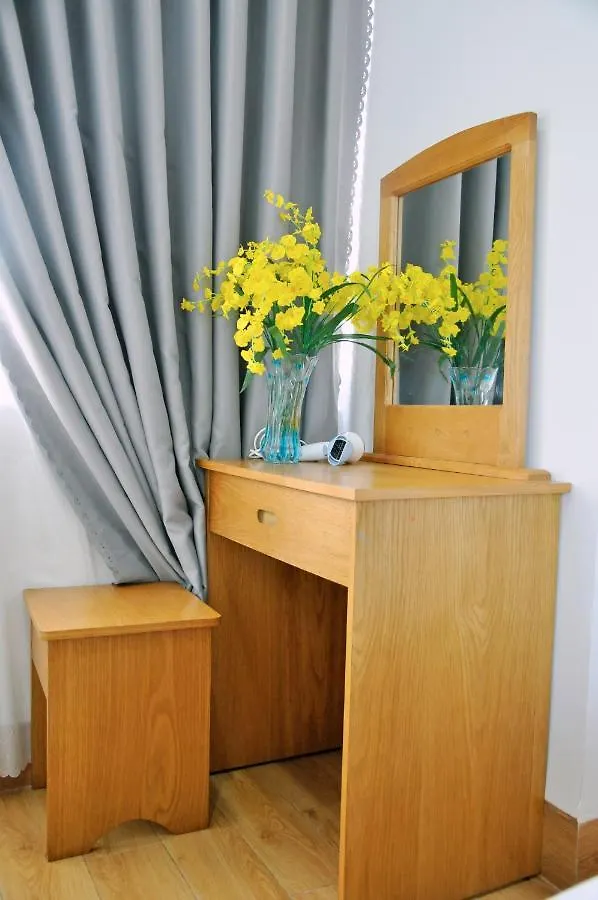 Flower Apartment Da Nang 0*,  Vietnam